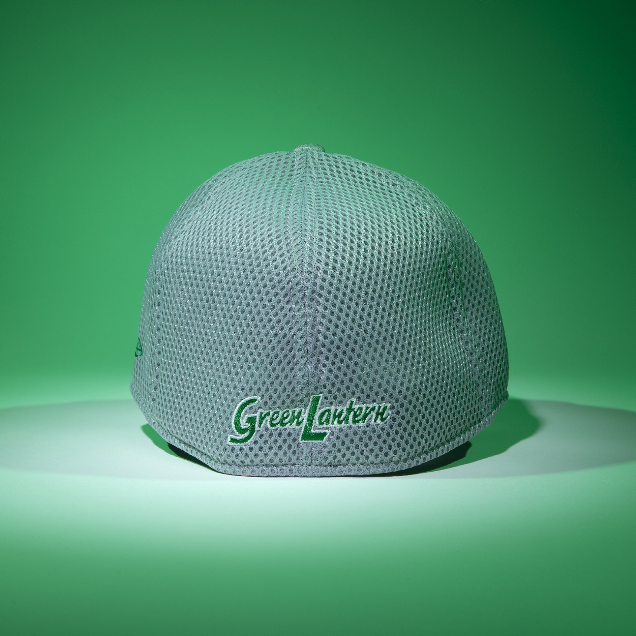 Green Lantern Symbol Grey Shadow Tech New Era 39Thirty Fitted Hat